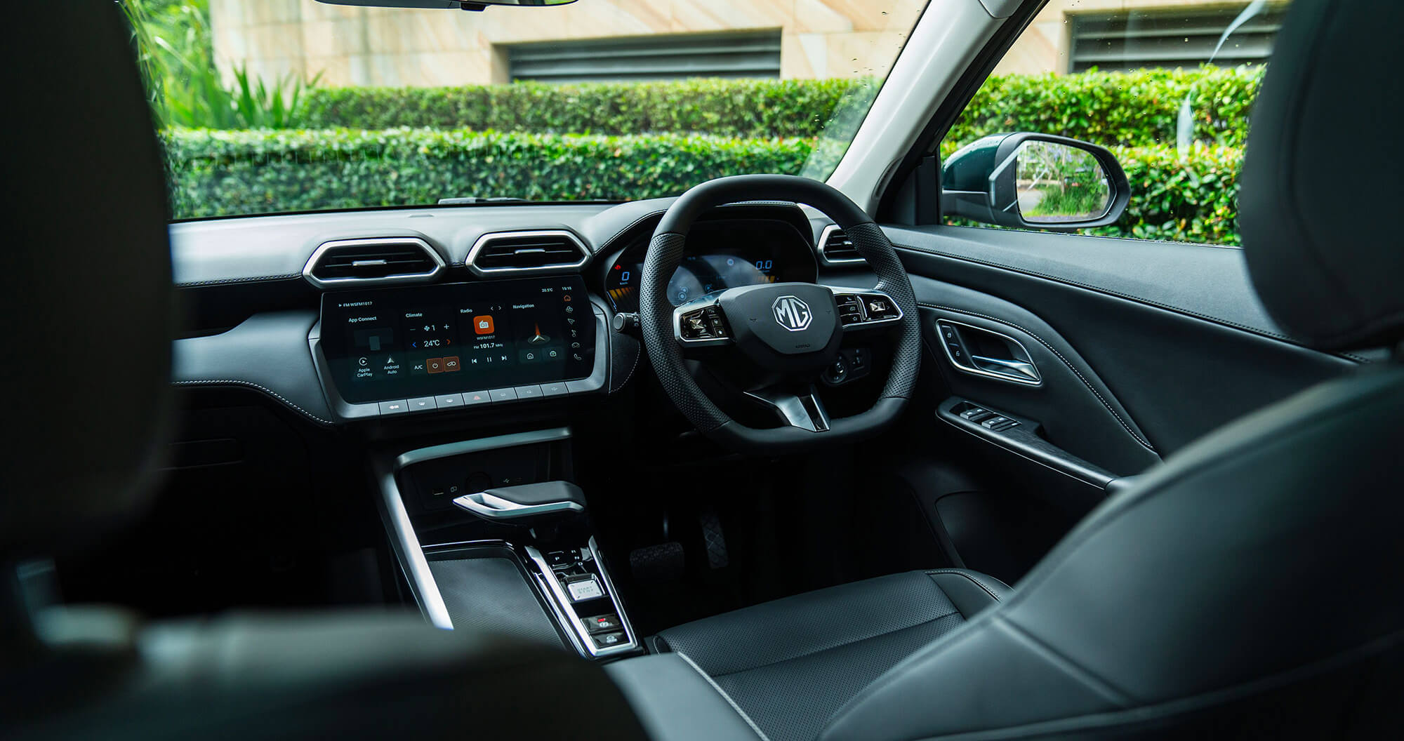 MG ZS interior view
