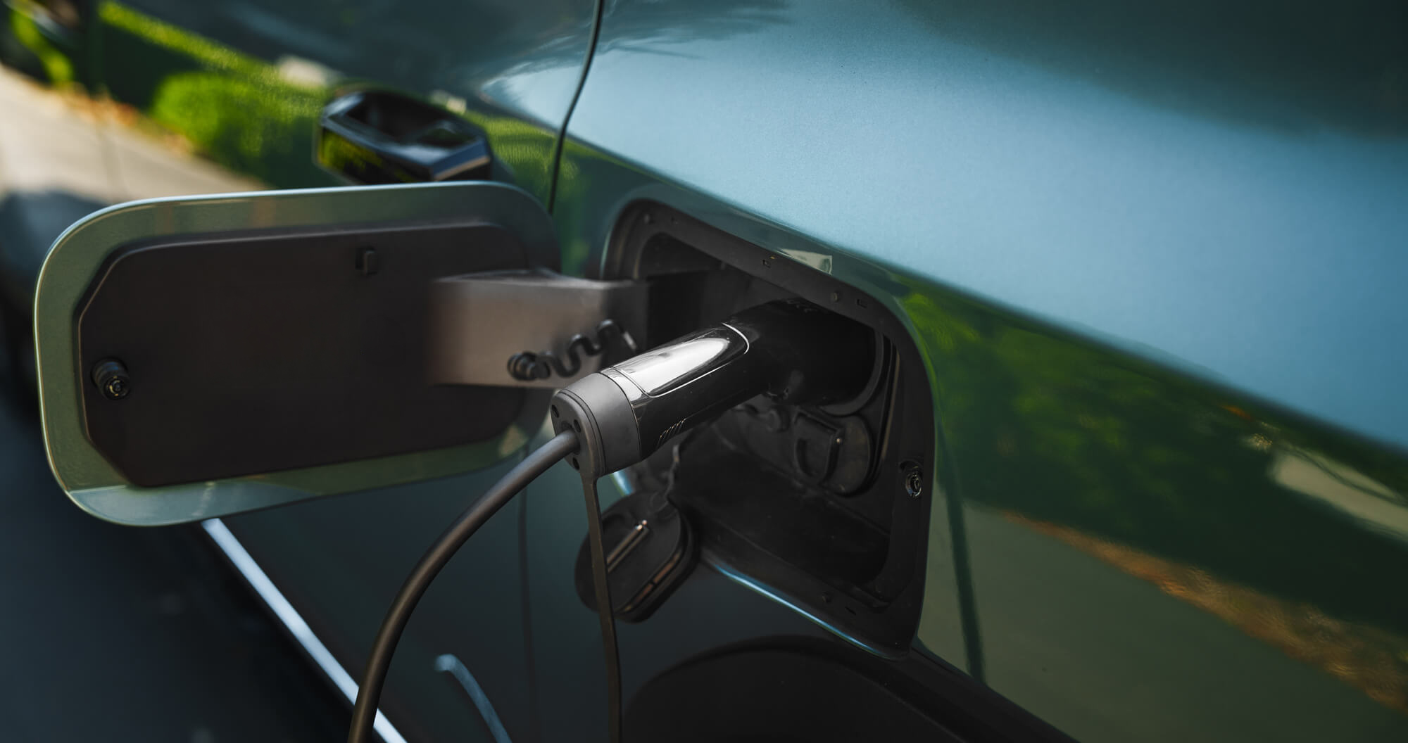 MGU9 EV charging, city