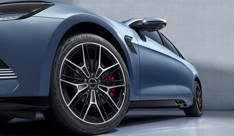 BYD SEAL - Dynamic cornering